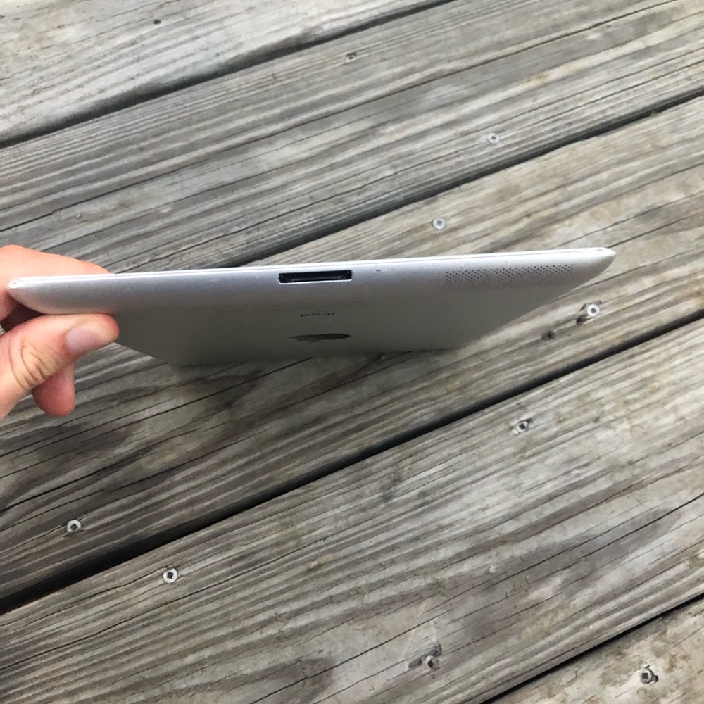 second generation ipad - Picture 8 of 8